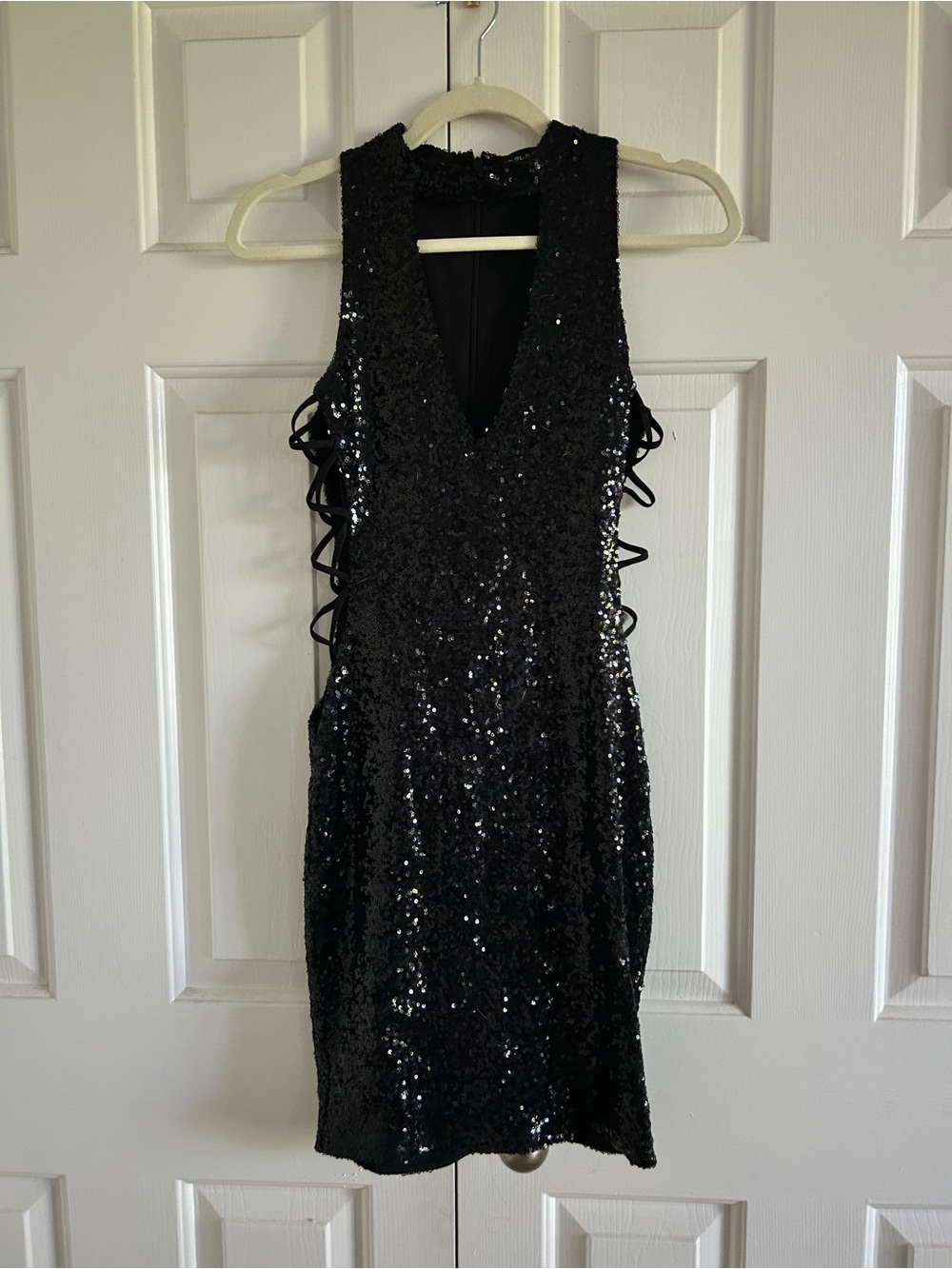 Solemio Black Sequin V‑Neck Mini Dress with Lace‑Up Sides S